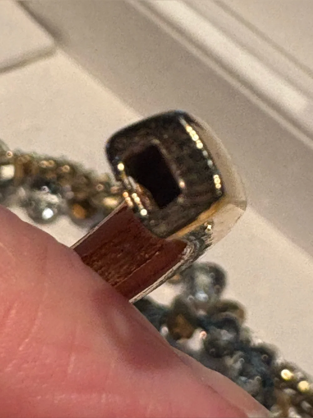 Vintage Roman Gold Crystal Rhinestone Hinged Bangle Bracelet 2 3/8” Gorgeous